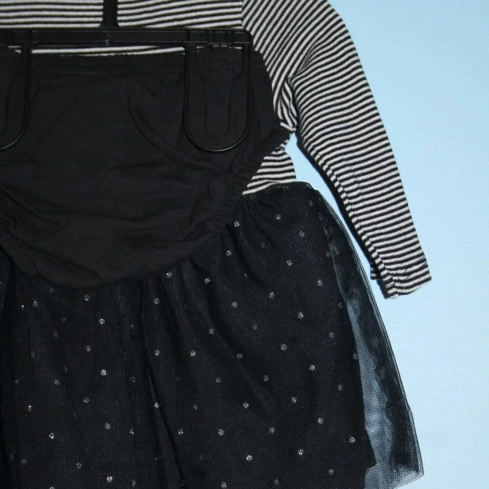 Carter's Child of Mine 2 Piece Set Dress and Diaper Cover Size 0-3M NWT